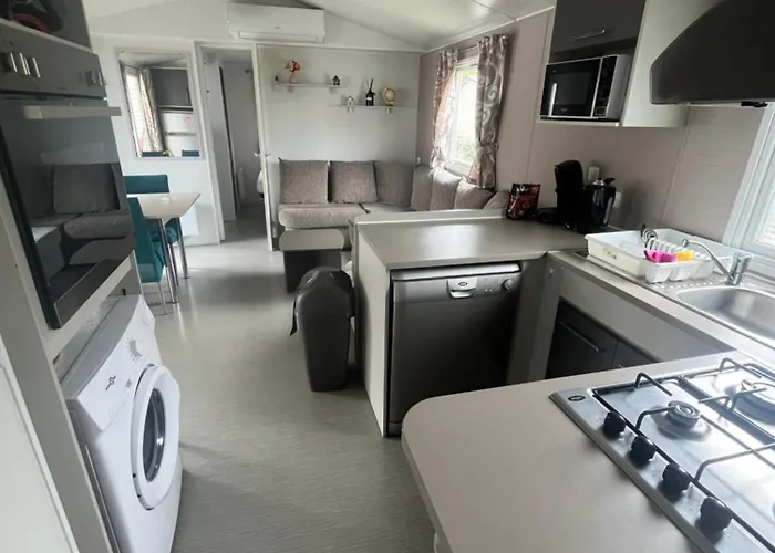 Mobil Home Spacieux 6-8 Pers, Camping 4 Etoiles, La Carabasse