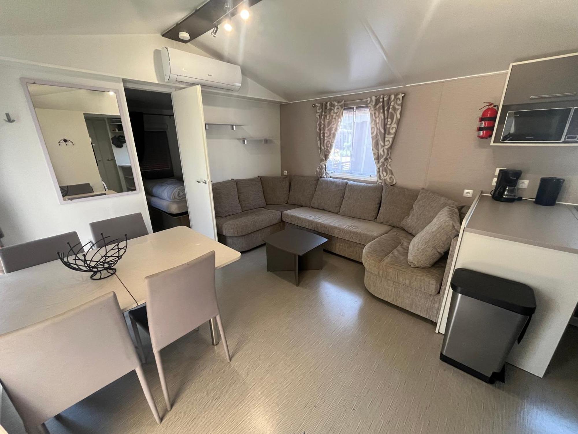 Mobil Spacieux 6-8 Pers, 4 Etoiles, La Carabasse